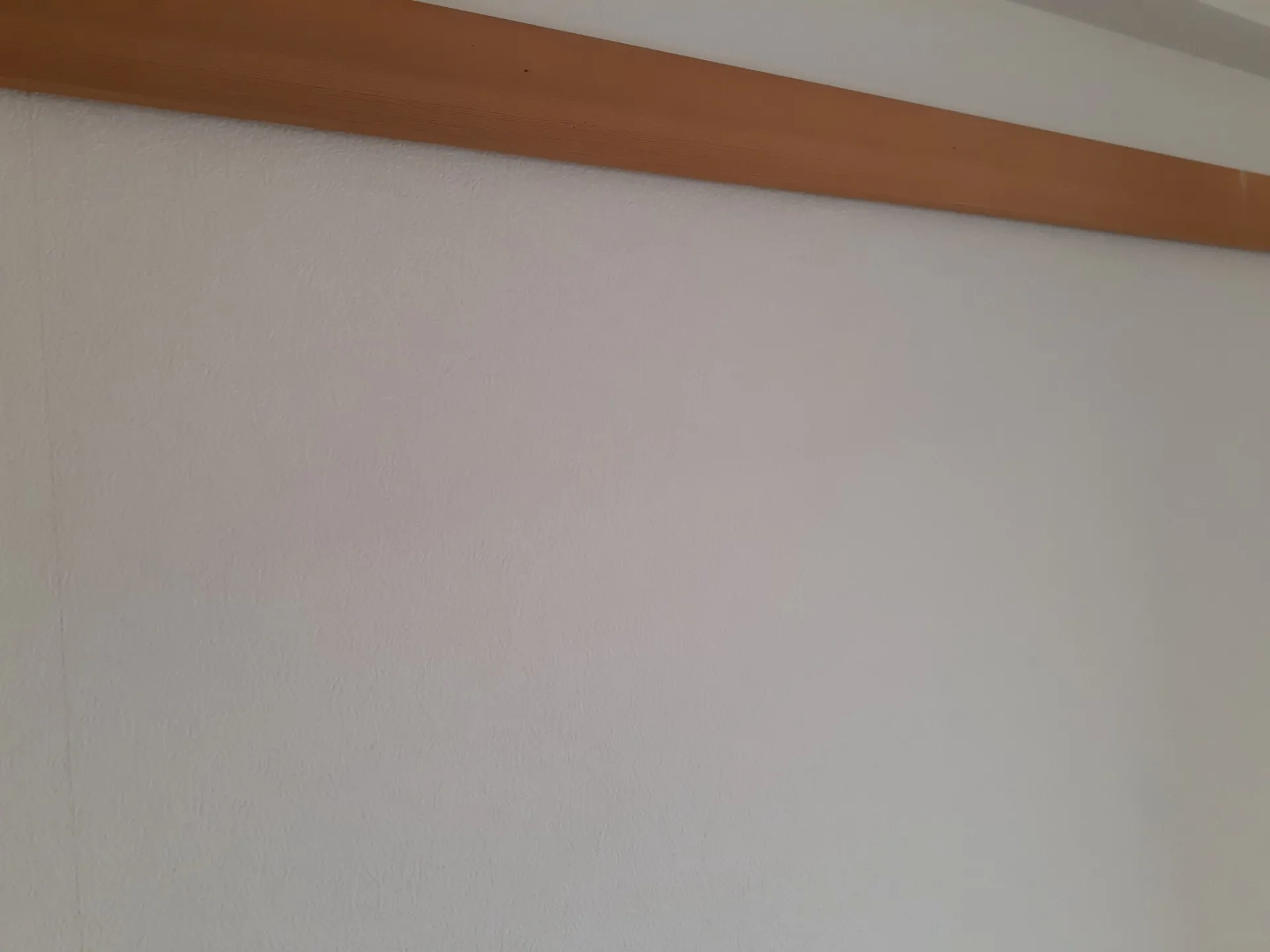 大阪府のマンション壁紙施工終わりました。